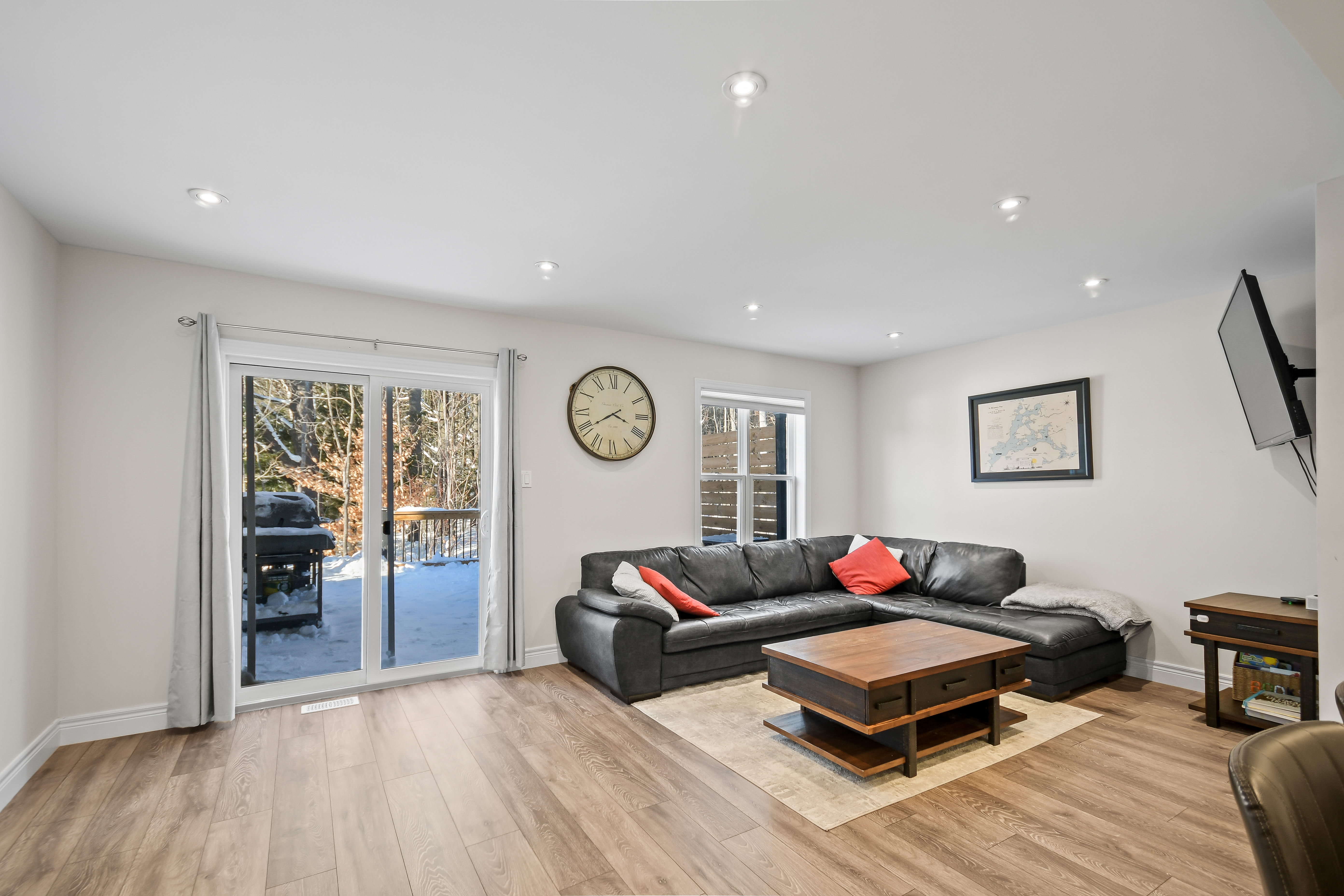 31 Nicole Park Place, Bracebridge, Ontario  P1L 0C8 - Photo 3 - X12943708	
