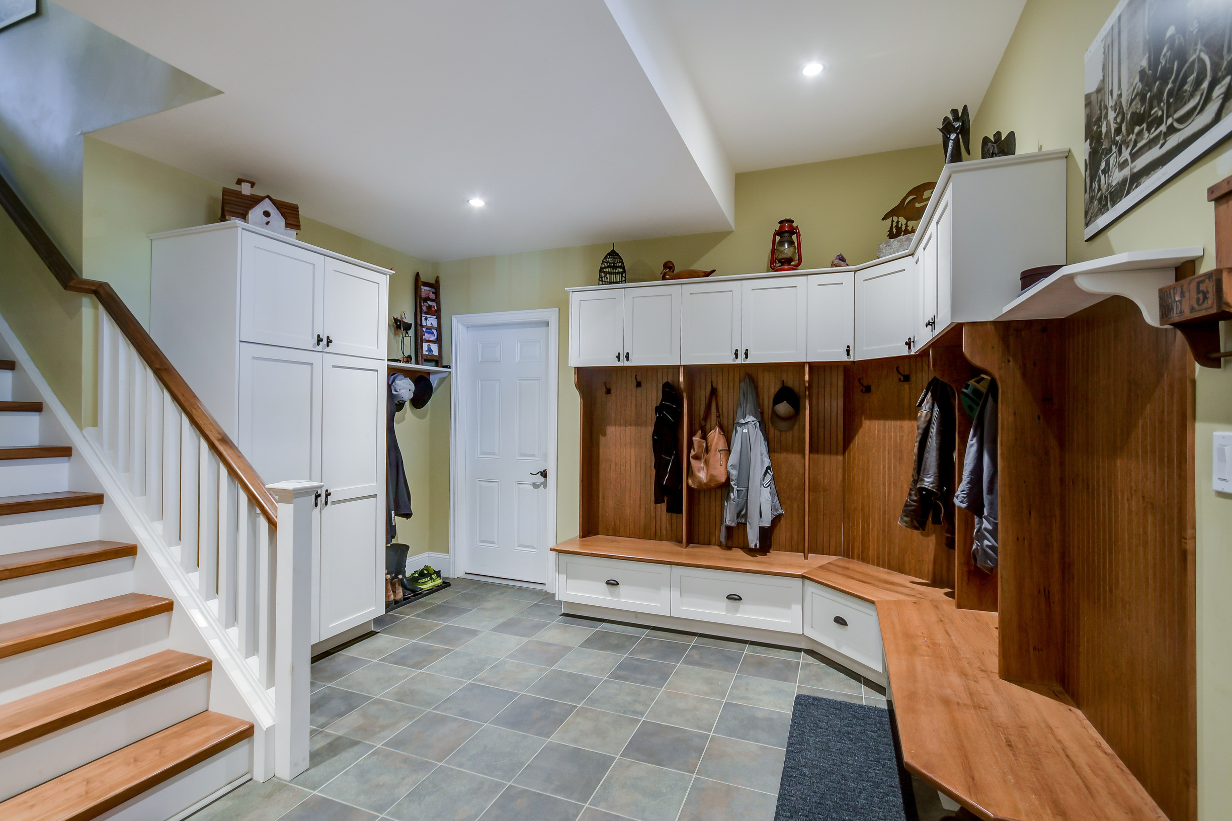 230 Ecclestone Drive, Bracebridge, Ontario  P1L 1G4 - Photo 9 - X12285187	