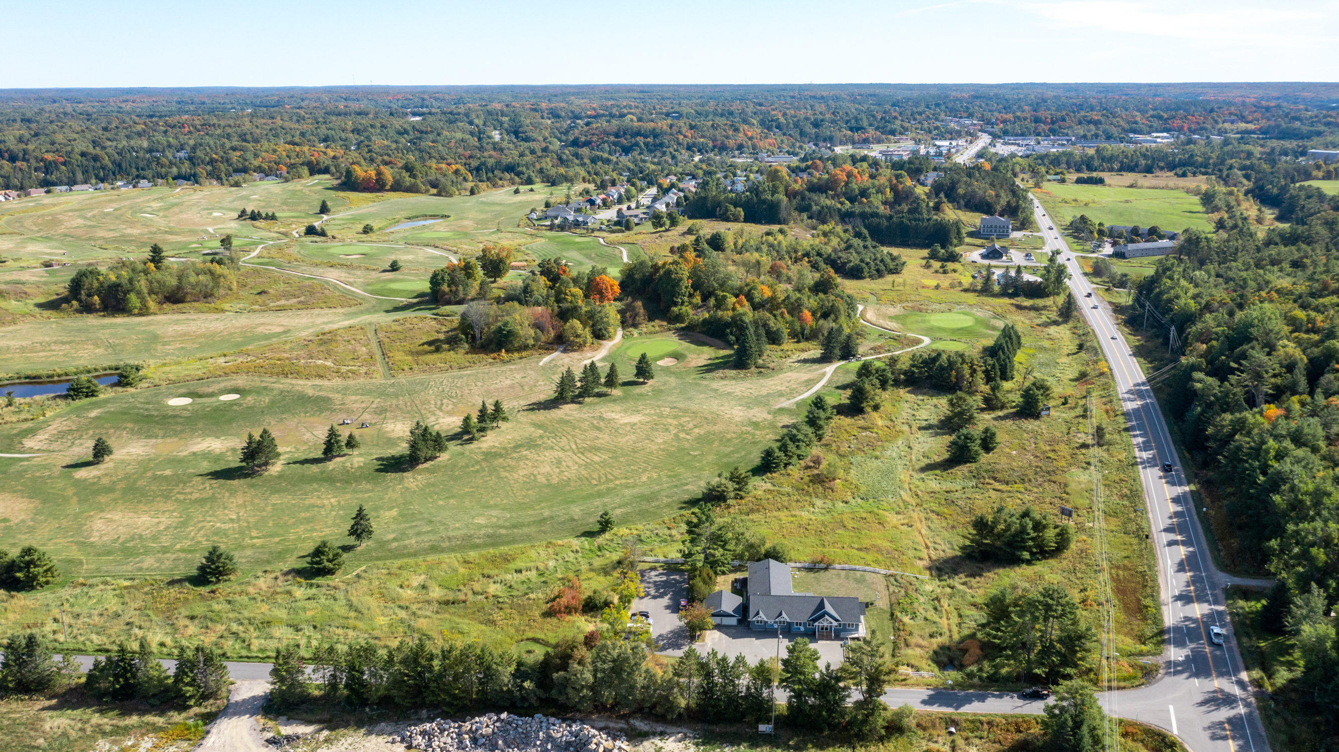 1008 South Monck Rd, Bracebridge, Ontario  P1L 1W8 - Photo 3 - X12421602	