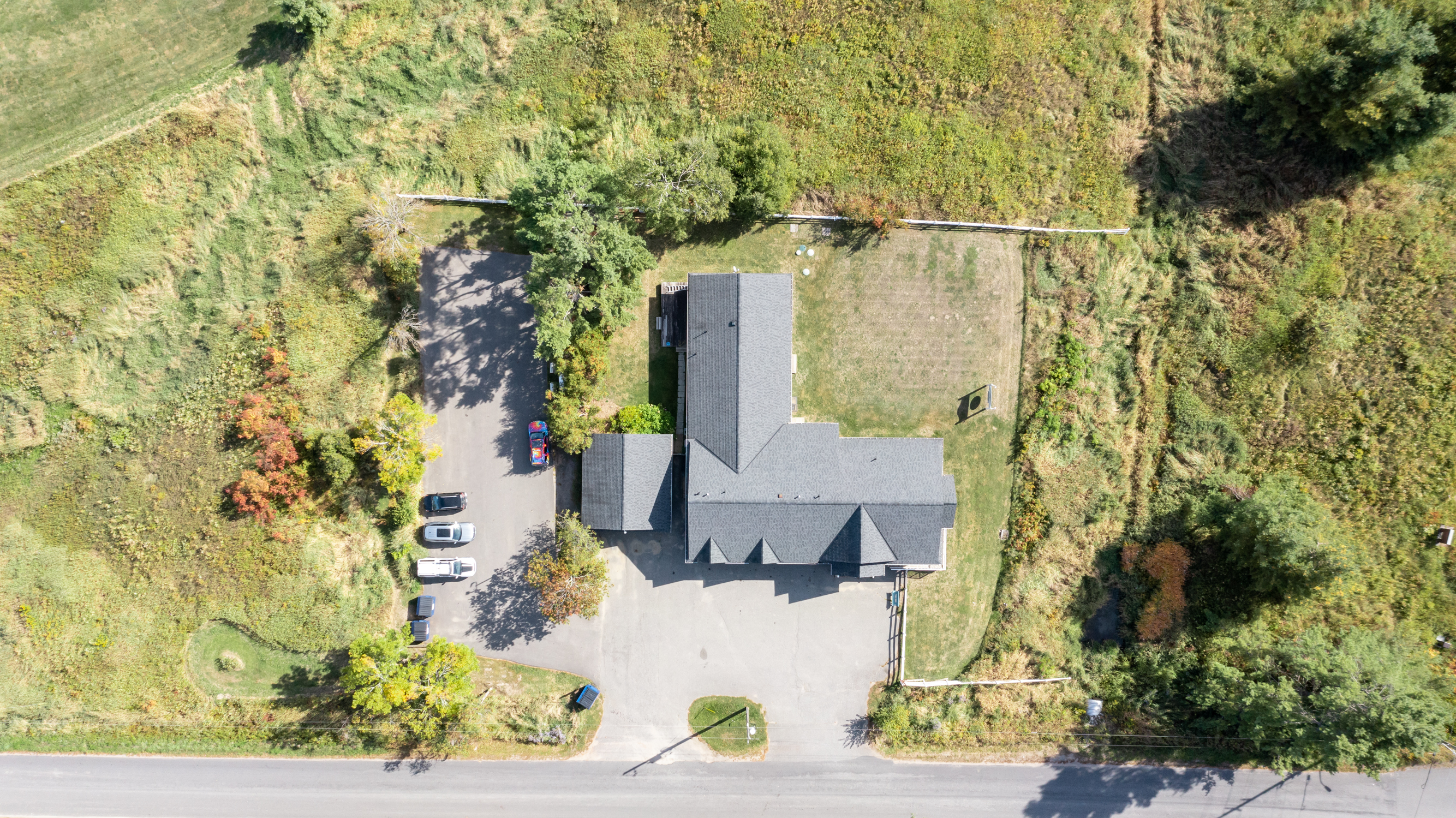 1008 South Monck Rd, Bracebridge, Ontario  P1L 1W8 - Photo 4 - X12421602	