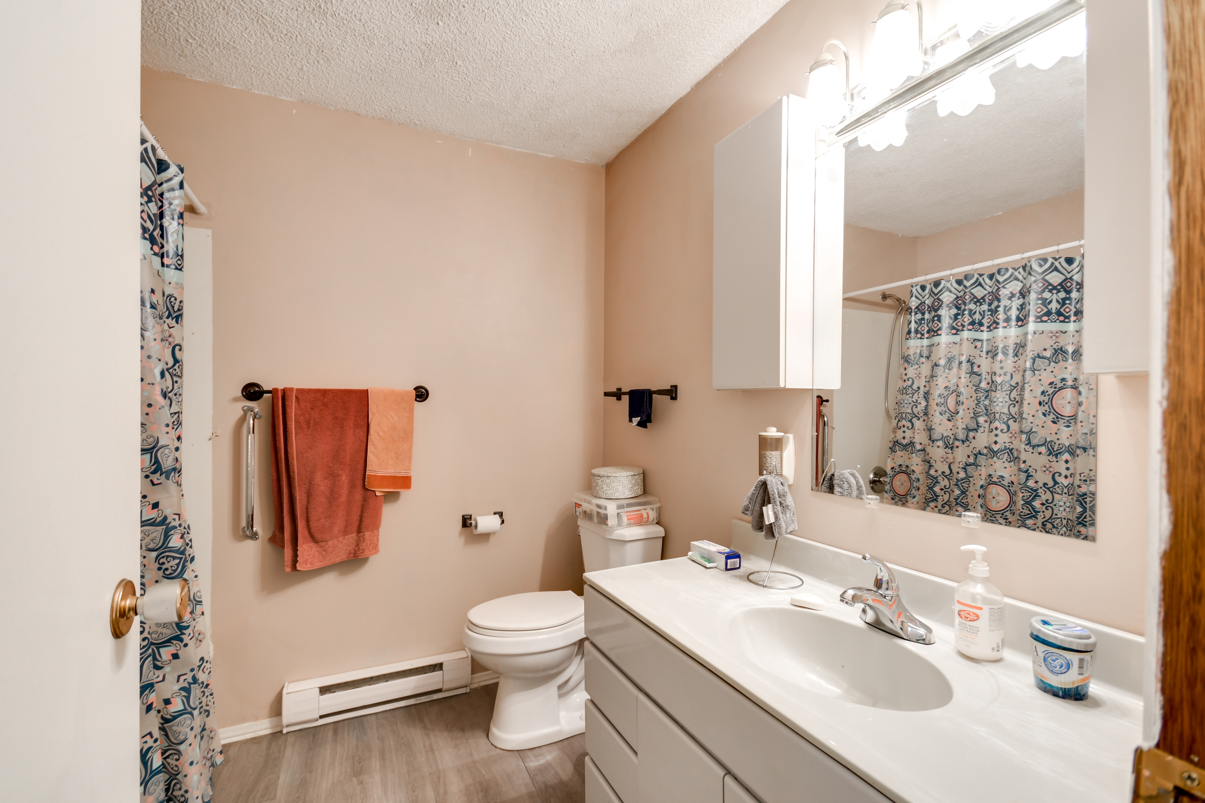 1010 Chown Rd, Muskoka Lakes, Ontario  P0H 1H - Photo 5 - X12425498	